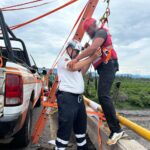 25 trabajadores quedan atrapados en plataforma de construcción de Colima